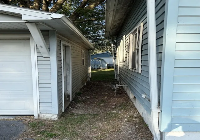 Photo 4 of Single family home for sale at 203 S Fuller St, Kenney, IL 61749 | MLS# 12760259 | Listing updated on 2026-10-10