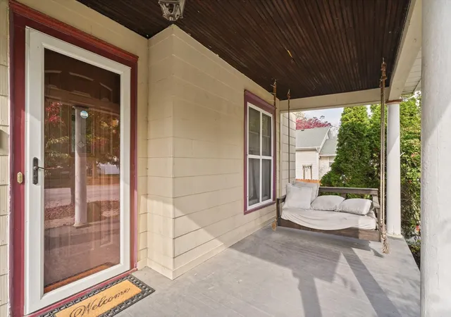 Photo 3 of Single family home for sale at 409 S Center St, Clinton, IL 61727 | MLS# 12760276 | Listing updated on 2026-10-28