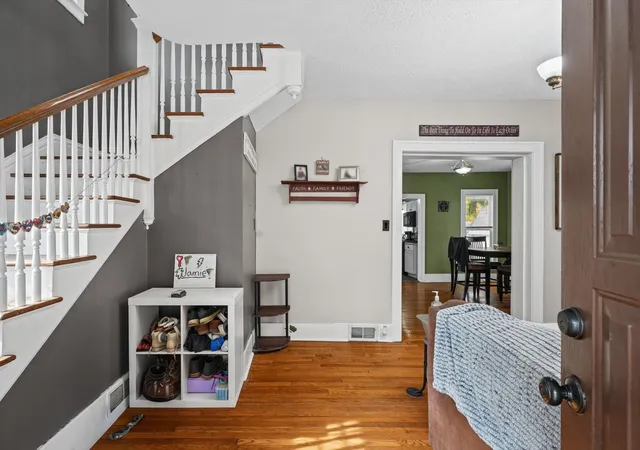 Photo 4 of Single family home for sale at 409 S Center St, Clinton, IL 61727 | MLS# 12760276 | Listing updated on 2026-10-28