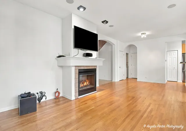 Photo 3 of Condo for sale at 360 Promontory Ln #F, Wauconda, IL 60084 | MLS# 12760279 | Listing updated on 2026-09-27