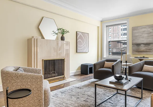 Photo 3 of Townhouse for sale at 227 E Delaware Pl #8C, Chicago, IL 60611 | MLS# 12760281 | Listing updated on 2026-09-21