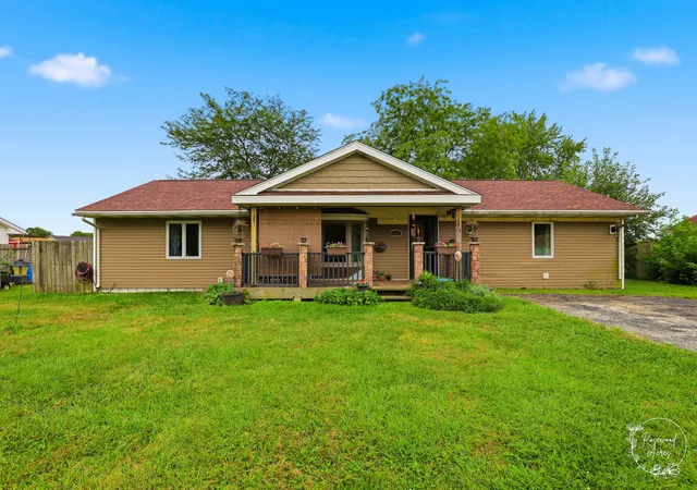 Photo 1 of Single family home for sale at 140 Ethel St, Buckingham, IL 60917 | MLS# 12760283 | Listing updated on 2026-09-24