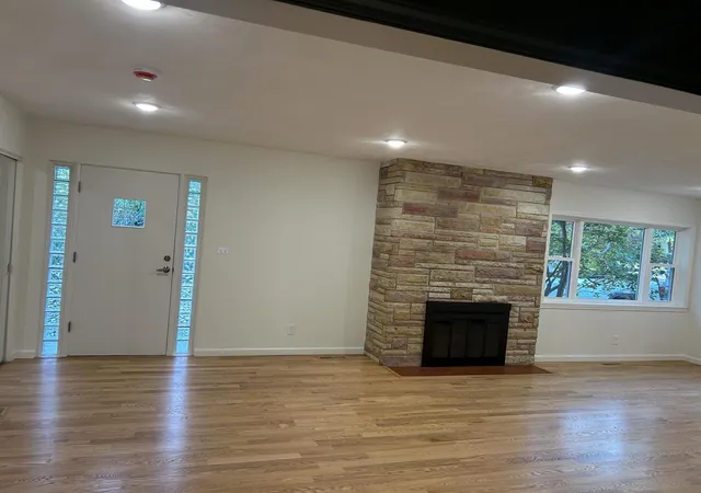 Photo 3 of Single family home for sale at 5907 N Elm Ln, Peoria, IL 61614 | MLS# 12760298 | Listing updated on 2026-10-01