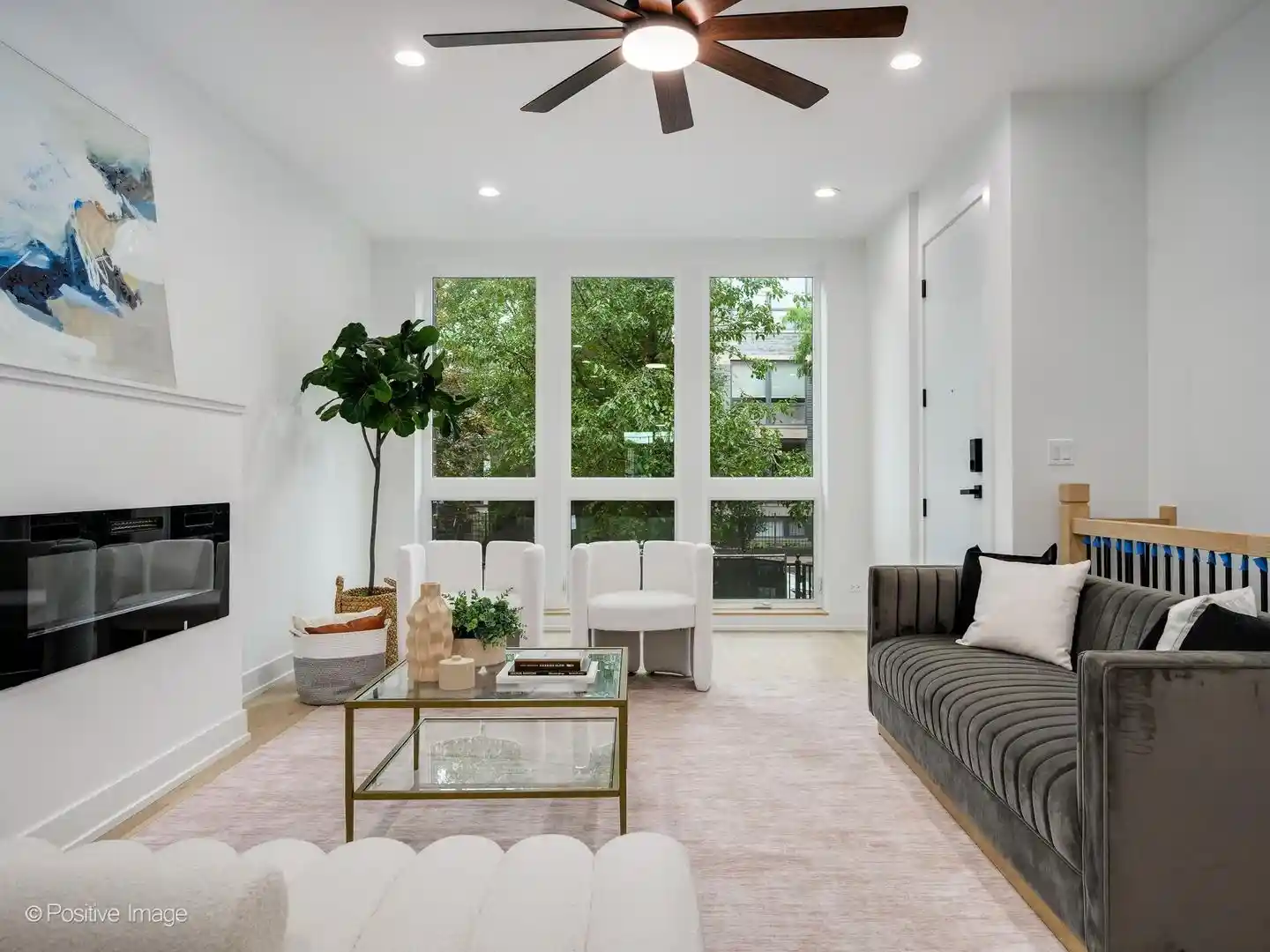 Listing Photo 2 - Condo for sale in 2847 N Damen Ave located at 2847 N Damen Ave, Chicago, IL 60618 - Unit 2847 N Damen Ave