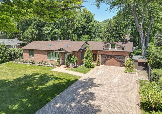 Photo 1 of Single family home for sale at 10 E Willow Rd, Prospect Heights, IL 60070 | MLS# 12760311 | Listing updated on 2026-09-20
