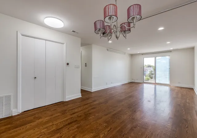 Photo 4 of Condo for sale at 6020 Lincoln Ave #307, Morton Grove, IL 60053 | MLS# 12760318 | Listing updated on 2026-09-21
