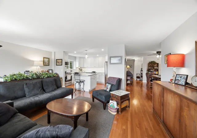 Listing Photo 5 - Condo for sale in building located at 211 Elgin Ave, Forest Park, IL 60130 - Unit #5J