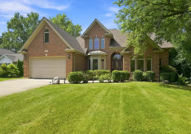 Photo 1 of Single family home for sale at 6612 Western Ave, Willowbrook, IL 60527 | MLS# 12760321 | Listing updated on 2026-09-15