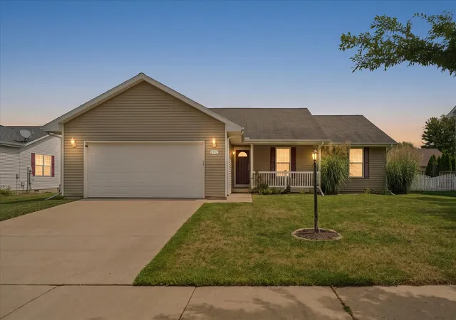Single family home for sale at 2702 Landis Farm Rd, Urbana, IL 61802 | MLS# 12760323