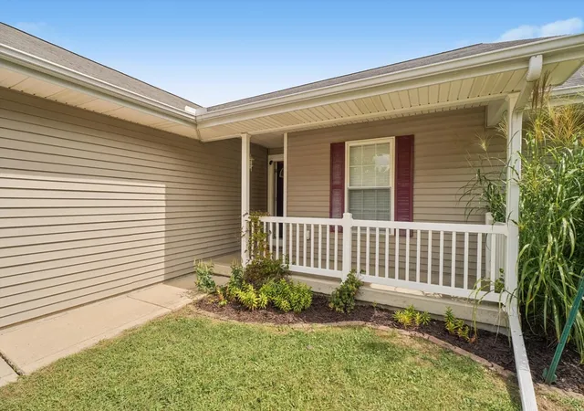 Photo 3 of Single family home for sale at 2702 Landis Farm Rd, Urbana, IL 61802 | MLS# 12760323 | Listing updated on 2026-09-22