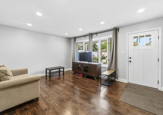 Photo 2 of Single family home for sale at 457 Lilac Ln, Elk Grove Village, IL 60007 | MLS# 12760329 | Listing updated on 2026-09-22
