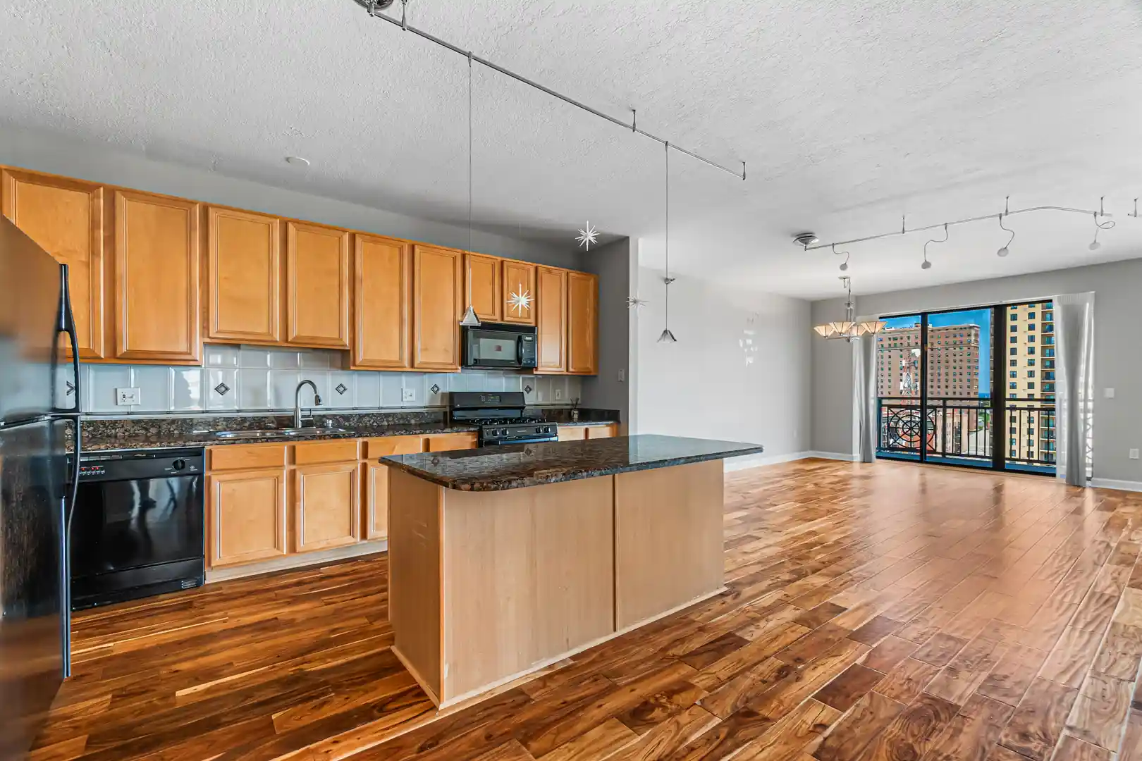 Listing Photo 2 - Condo for sale in 5 E 14Th Pl located at 5 E 14Th Pl, Chicago, IL 60605 - Unit #1304