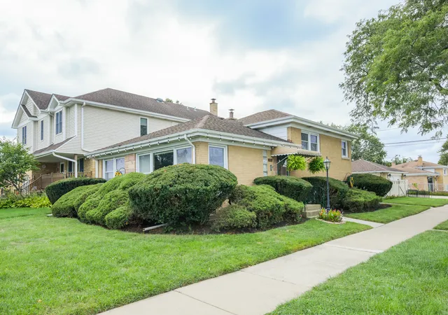Single family home for sale at 8662 N Ozark Ave, Niles, IL 60714 | MLS# 12760343