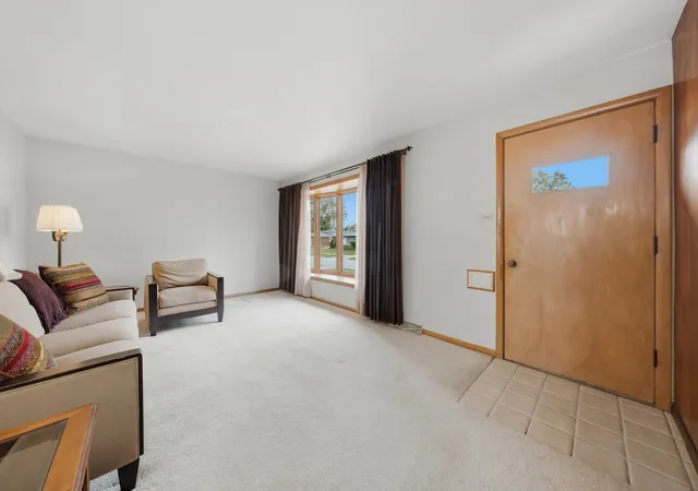 Photo 3 of Single family home for sale at 171 Serena Dr, Chicago Heights, IL 60411 | MLS# 12760348 | Listing updated on 2026-09-24