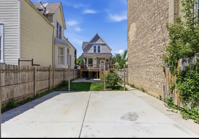 Photo 2 of Single family home for sale at 3726 W Mclean Ave, Chicago, IL 60647 | MLS# 12760371 | Listing updated on 2026-09-17