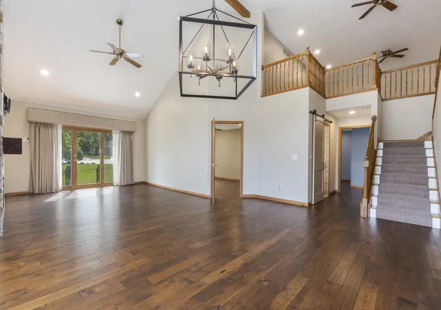 Photo 4 of Sale Pending at 2 Spruce Ct, Bloomington, IL 61704 | MLS# 12760384 | Listing updated on 2026-09-24