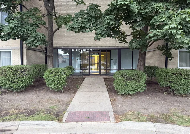 Photo 1 of Condo for sale at 2424 E Oakton St #4H, Arlington Heights, IL 60004 | MLS# 12760400 | Listing updated on 2026-09-21