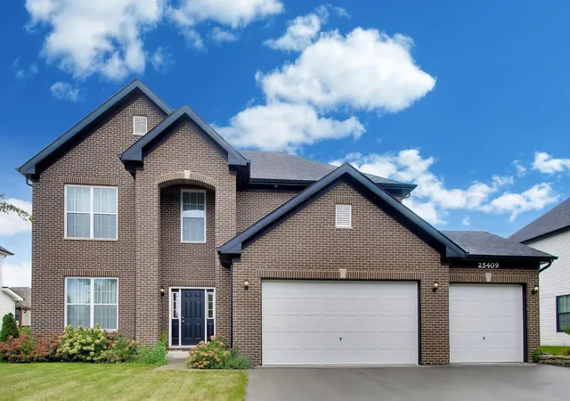 Photo 1 of Single family home for sale at 25409 W Rock Dr, Plainfield, IL 60586 | MLS# 12760405 | Listing updated on 2026-09-23