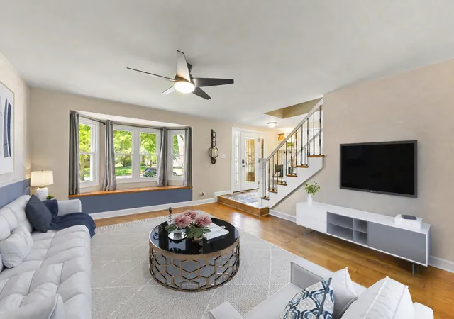 Photo 3 of Single family home for sale at 1608 Lois Ann Ln, Naperville, IL 60563 | MLS# 12760439 | Listing updated on 2026-09-21
