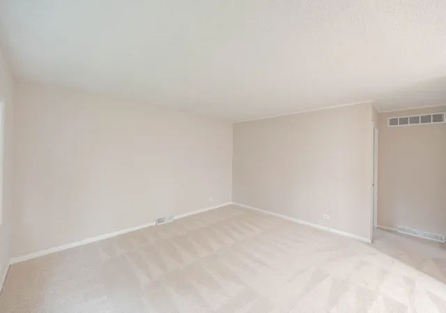 Photo 2 of Single family home for sale at 2517 N Elmwood Ave, Waukegan, IL 60087 | MLS# 12760440 | Listing updated on 2026-09-27