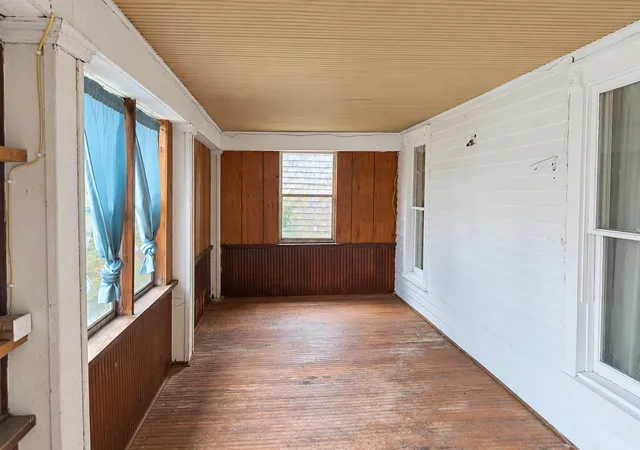 Photo 3 of Single family home for sale at 617 S Macon St, Bement, IL 61813 | MLS# 12760465 | Listing updated on 2026-09-30