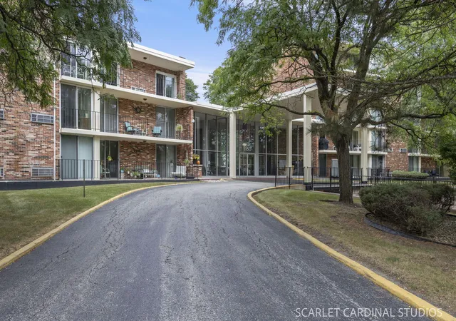 Condo for sale at 1150 E Jackson St #2S, Lombard, IL 60148 | MLS# 12760484