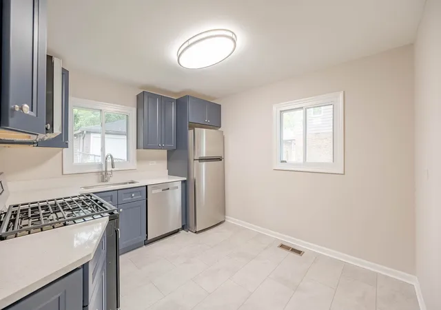 Photo 3 of Single family home for sale at 322 Mohawk St, Park Forest, IL 60466 | MLS# 12760485 | Listing updated on 2026-09-21