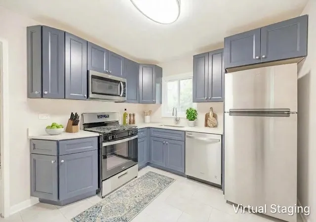Photo 3 of Single family home for sale at 322 Mohawk St, Park Forest, IL 60466 | MLS# 12760485 | Listing updated on 2026-09-21