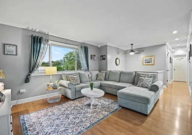 Photo 4 of Single family home for sale at 517 Danny Dr, Shorewood, IL 60404 | MLS# 12760486 | Listing updated on 2026-09-24
