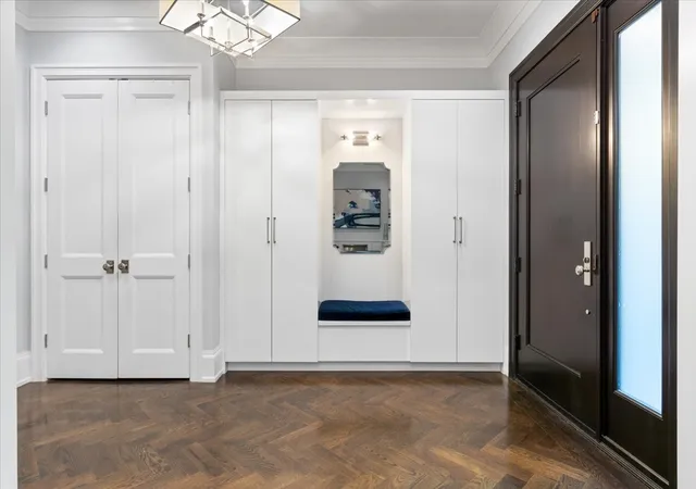 Photo 2 of Mansion for sale at 451 W Deming Pl, Chicago, IL 60614 | MLS# 12760503 | Listing updated on 2026-09-22
