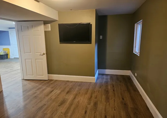 Listing Photo 4 - Condo for sale in building located at 1903 Golf Rd, Mount Prospect, IL 60056 - Unit #1B