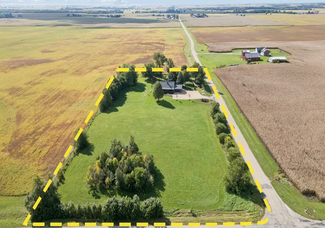 Photo 4 of Single family home for sale at 12076 Ashley Rd, Newark, IL 60541 | MLS# 12760539 | Listing updated on 2026-10-07