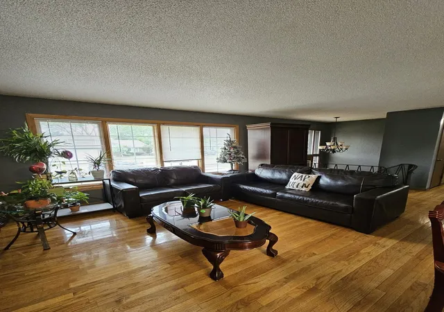 Photo 3 of Single family home for sale at 12543 S Menard Ave, Palos Heights, IL 60463 | MLS# 12760561 | Listing updated on 2026-09-29