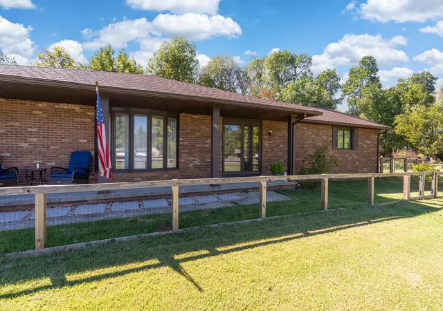 Photo 3 of Single family home for sale at 108 Oaklawn Cir, Energy, IL 62933 | MLS# 12760564 | Listing updated on 2026-10-07