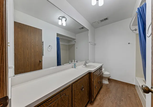 Listing Photo 5 - Condo for sale in building located at 523 Waverly Ct, New Lenox, IL 60451 - Unit #C