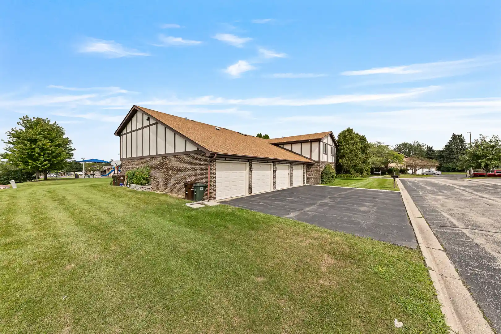 Listing Photo 10 - Condo for sale in 523 Waverly Ct located at 523 Waverly Ct, New Lenox, IL 60451 - Unit 523 Waverly Ct