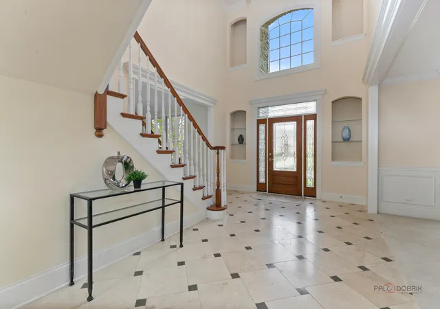 Photo 2 of Single family home for sale at 14805 Creekside Path, Libertyville, IL 60048 | MLS# 12760585 | Listing updated on 2026-09-21