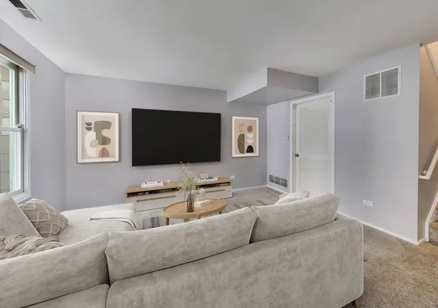 Photo 1 of Townhouse for sale at 1537 S Michigan Ave #6, Chicago, IL 60605 | MLS# 12760599 | Listing updated on 2026-09-22