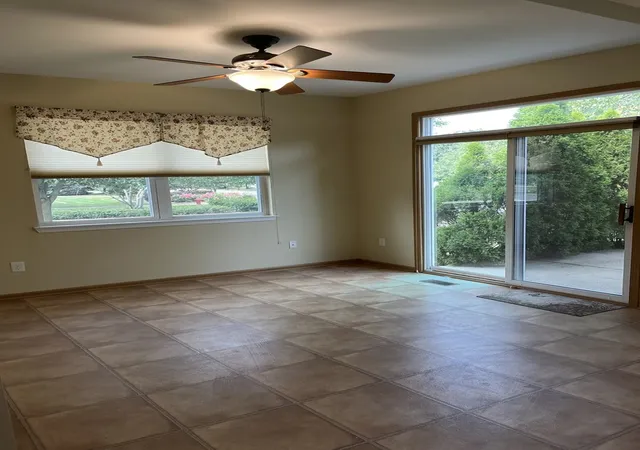 Photo 4 of Single family home for sale at 651 S Mecosta Ln, Romeoville, IL 60446 | MLS# 12760603 | Listing updated on 2026-10-02