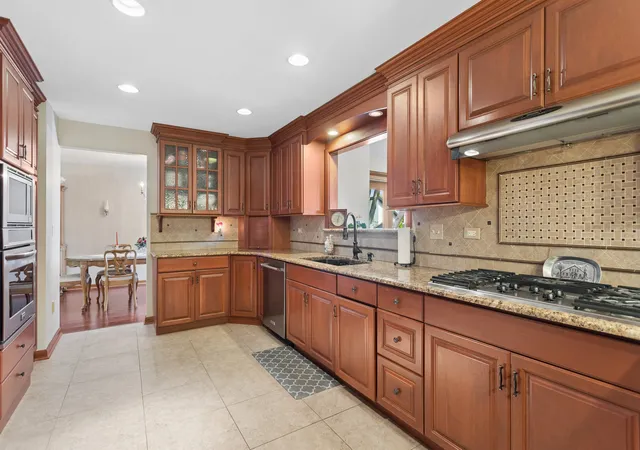 Photo 3 of Single family home for sale at 1251 N Scarlet Dr, Addison, IL 60101 | MLS# 12760616 | Listing updated on 2026-09-24