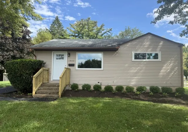 Photo 1 of Single family home for sale at 1945 Creek Rd, Waukegan, IL 60087 | MLS# 12760626 | Listing updated on 2026-09-25