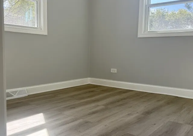 Photo 4 of Single family home for sale at 1945 Creek Rd, Waukegan, IL 60087 | MLS# 12760626 | Listing updated on 2026-09-25
