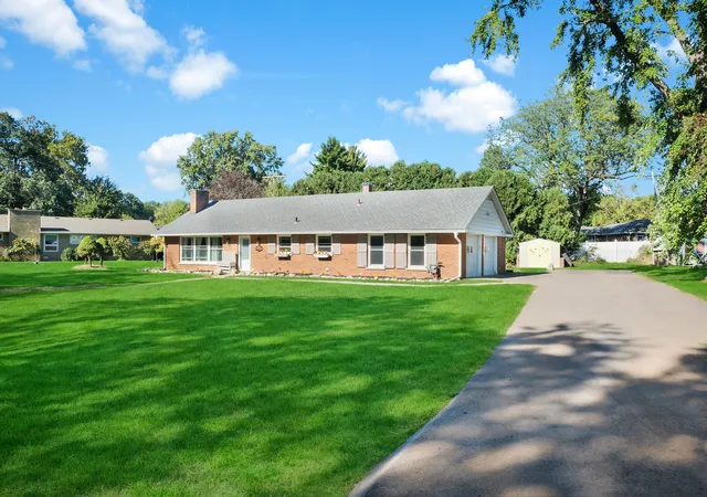 Photo 1 of Single family home for sale at 830 Mcclaran Ave, Aurora, IL 60506 | MLS# 12760639 | Listing updated on 2026-10-09