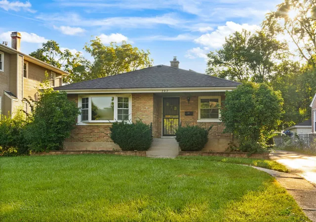 Single family home for sale at 207 N Yale Ave, Villa Park, IL 60181 | MLS# 12760656