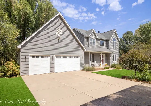 Photo 3 of Single family home for sale at S243 Rowe Rd, Elburn, IL 60119 | MLS# 12760659 | Listing updated on 2026-09-23