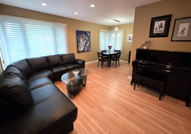 Photo 2 of Single family home for sale at 296 Barberry Rd, Highland Park, IL 60035 | MLS# 12760663 | Listing updated on 2026-10-30