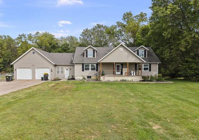 Photo 4 of Single family home for sale at 7525 121st Street, Andalusia, IL 61232 | MLS# 12760665 | Listing updated on 2026-09-21