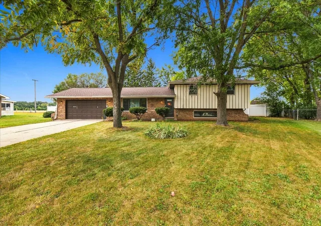 Single family home for sale at 23949 W Plainsman Cir, Plainfield, IL 60586 | MLS# 12760677