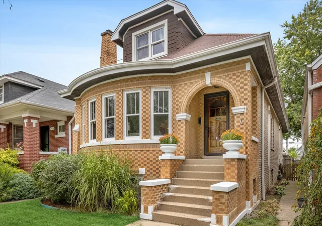 Photo 2 of Single family home for sale at 5424 W Waveland Ave, Chicago, IL 60641 | MLS# 12760685 | Listing updated on 2026-09-20