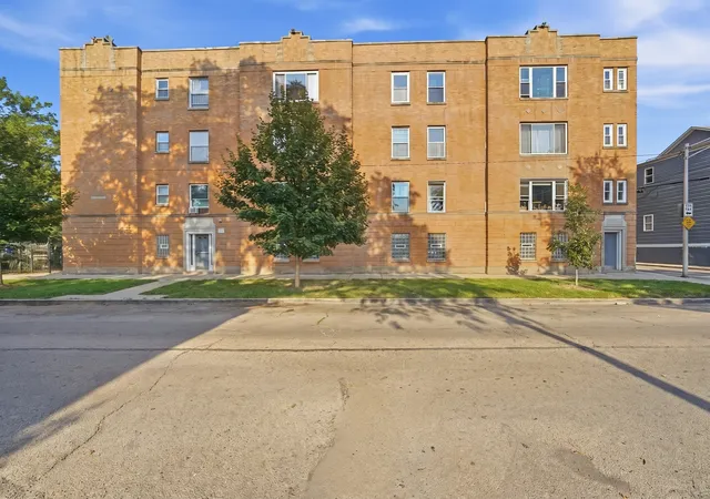 Condo for sale at 2121 N Saint Louis Ave #3S, Chicago, IL 60647 | MLS# 12760692